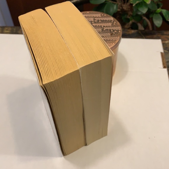 First Nations fiction. People of the Wolf. - Picture 6 of 8